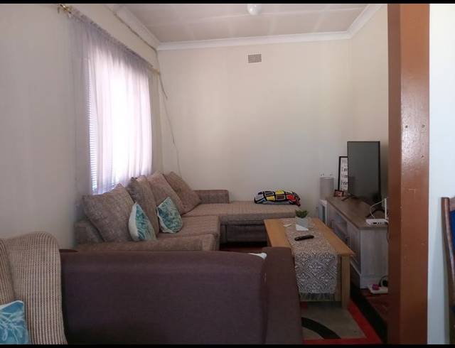 3 BEDROOM HOUSE FOR SALE IN VANDERBIJLPARK CE 2..